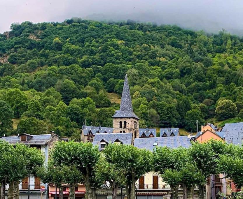Mcastet, Casita Aranesa En El Valle De Aran Bossost Dış mekan fotoğraf